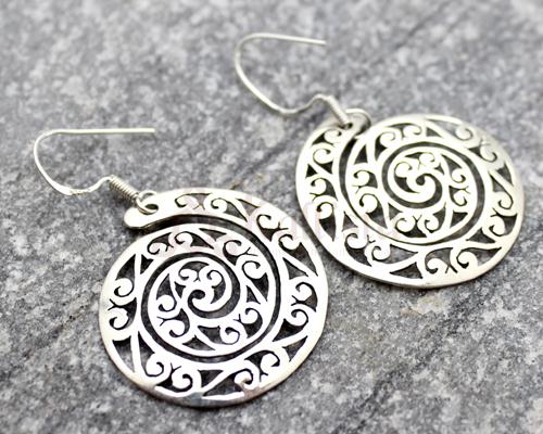 Filigree swirl Silver earrings