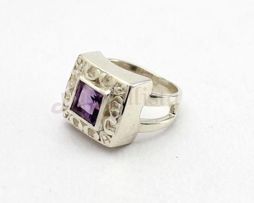 Silver Amethyst ring