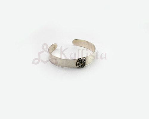 Whirly swirl Silver cuff