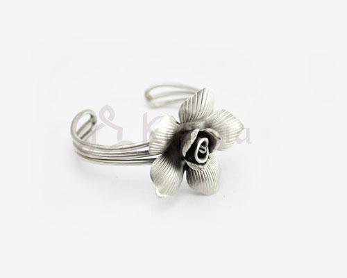 Shaded silver rose cuff